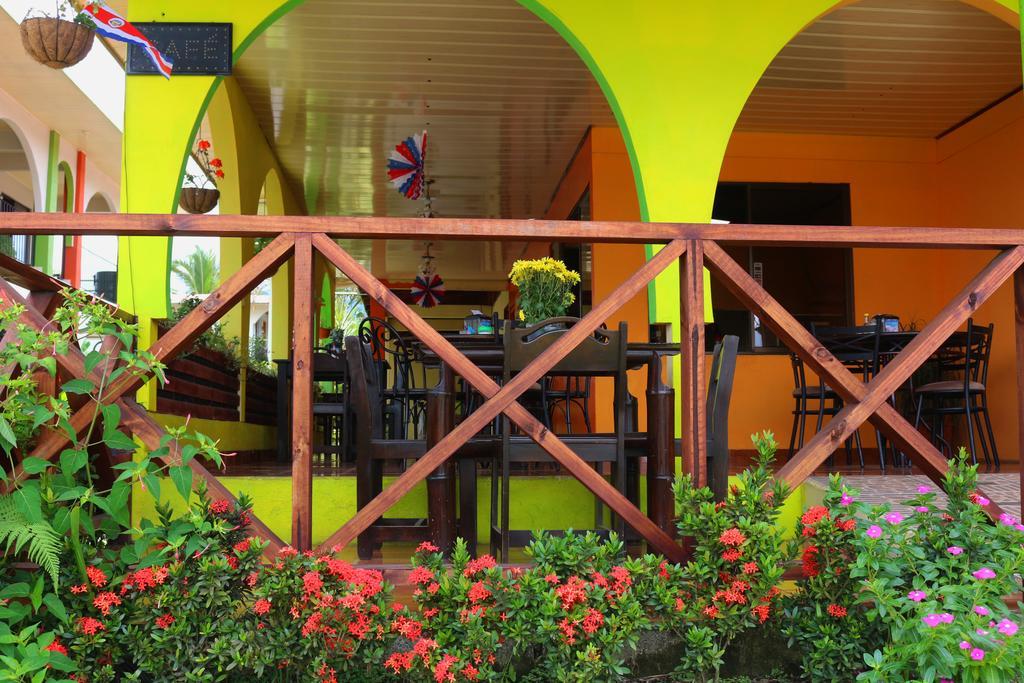 Hotel Las Flores Fortuna La Fortuna Esterno foto