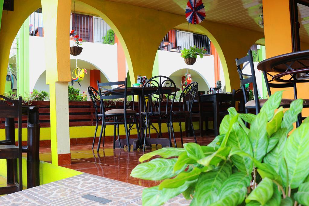 Hotel Las Flores Fortuna La Fortuna Esterno foto