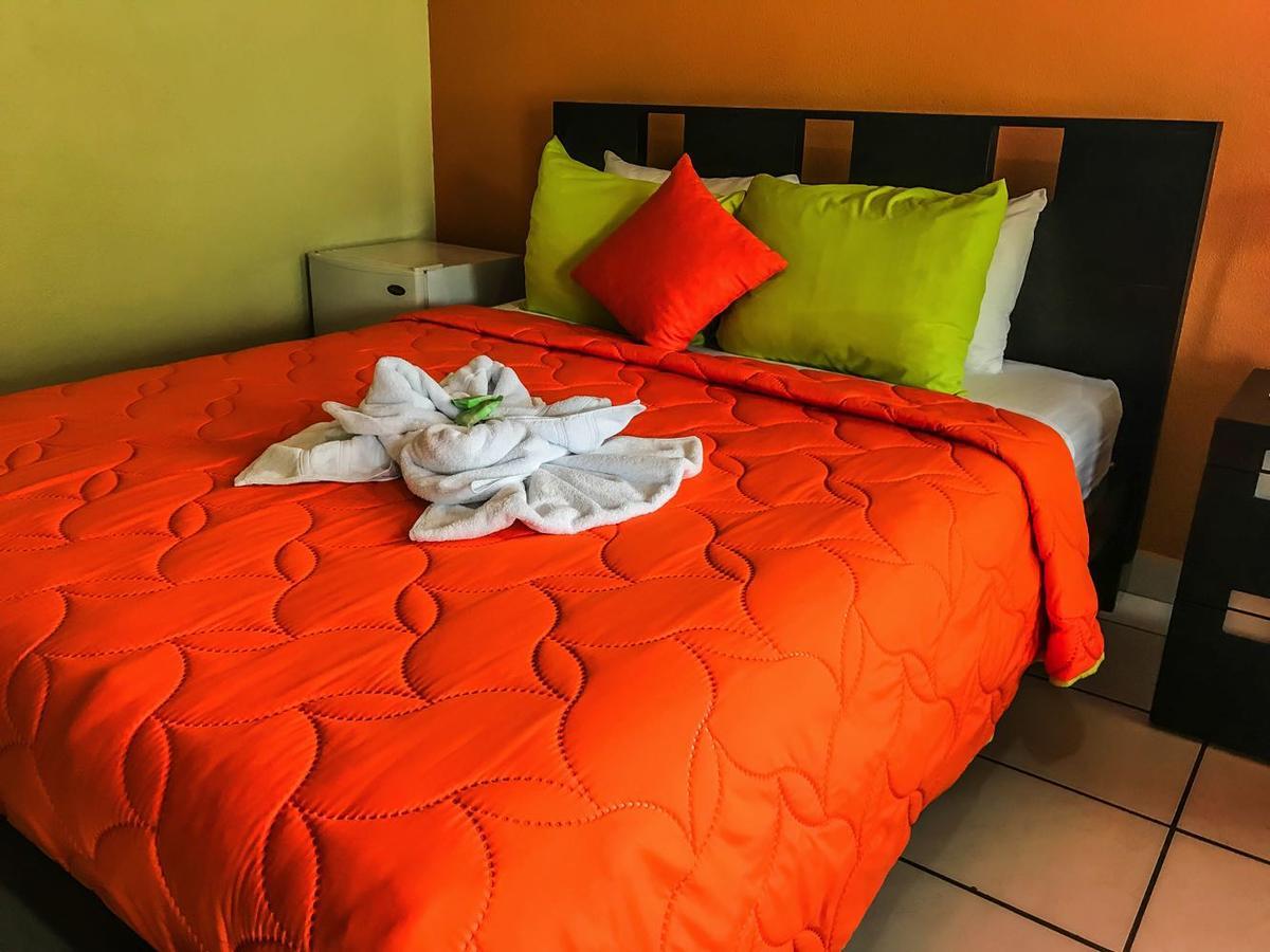 Hotel Las Flores Fortuna La Fortuna Esterno foto