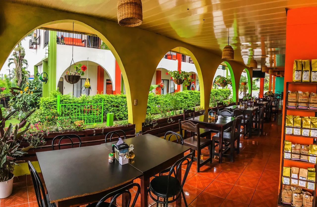 Hotel Las Flores Fortuna La Fortuna Esterno foto