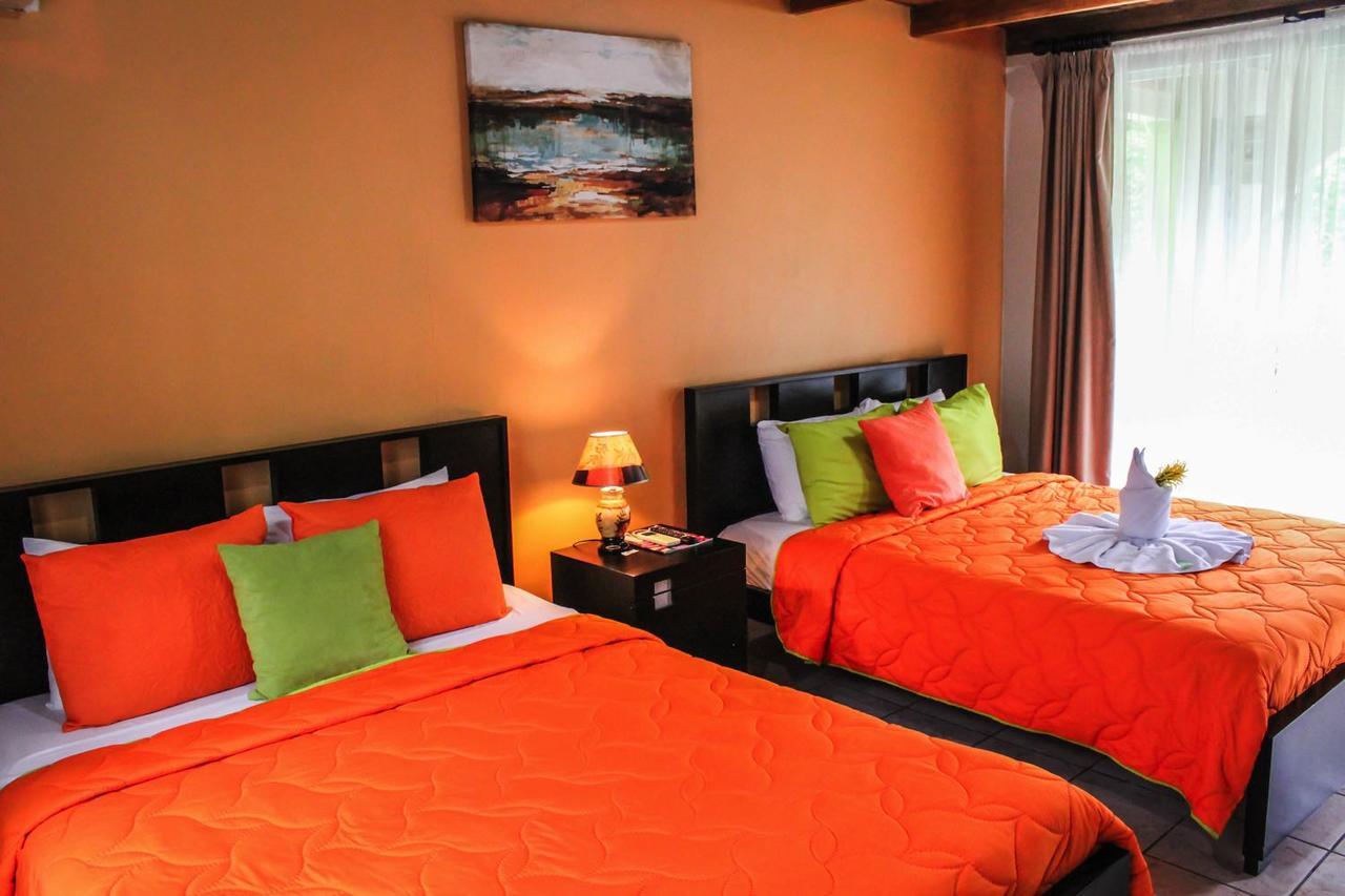 Hotel Las Flores Fortuna La Fortuna Esterno foto
