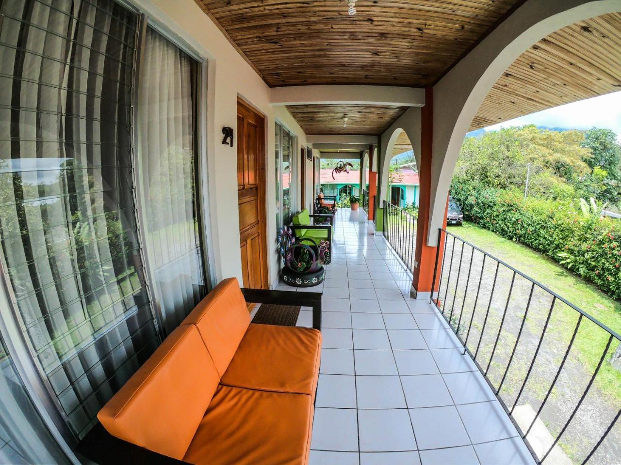 Hotel Las Flores Fortuna La Fortuna Esterno foto